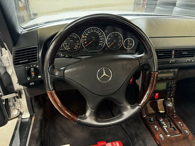 MERCEDES-BENZ SL 320 /280 R 129 Scheckheft Mercedes - Descapotable: foto 5 MERCEDES-BENZ SL 320 /280 R 129 Scheckheft Mercedes - Descapotable: foto 5