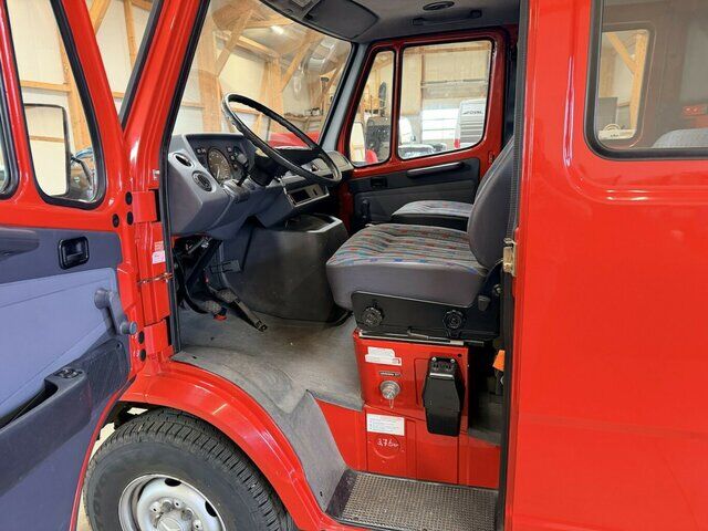 MERCEDES-BENZ Sprinter T1 310 Bremer Doka perfekt!... - Furgoneta, Furgoneta combi: foto 2 MERCEDES-BENZ Sprinter T1 310 Bremer Doka perfekt!... - Furgoneta, Furgoneta combi: foto 2