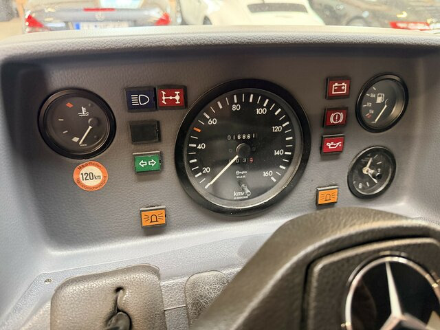 MERCEDES-BENZ T1 310 Bremer Doka perfekt!... - Furgoneta, Furgoneta combi: foto 4 MERCEDES-BENZ T1 310 Bremer Doka perfekt!... - Furgoneta, Furgoneta combi: foto 4