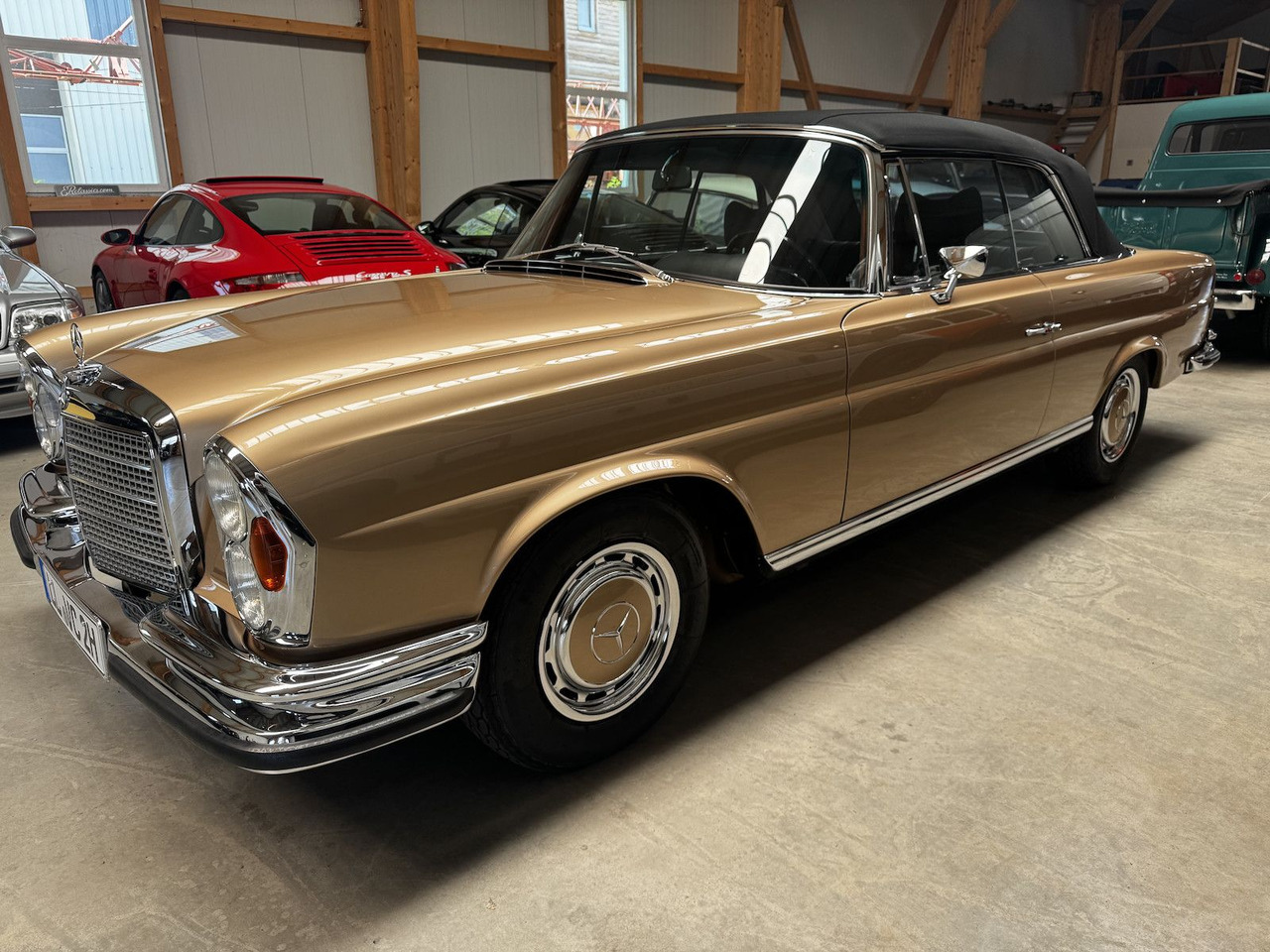 Mercedes-Benz 280 SE Cabrio W111 BRABUS-Classic Restauration - Coche: foto 5 Mercedes-Benz 280 SE Cabrio W111 BRABUS-Classic Restauration - Coche: foto 5