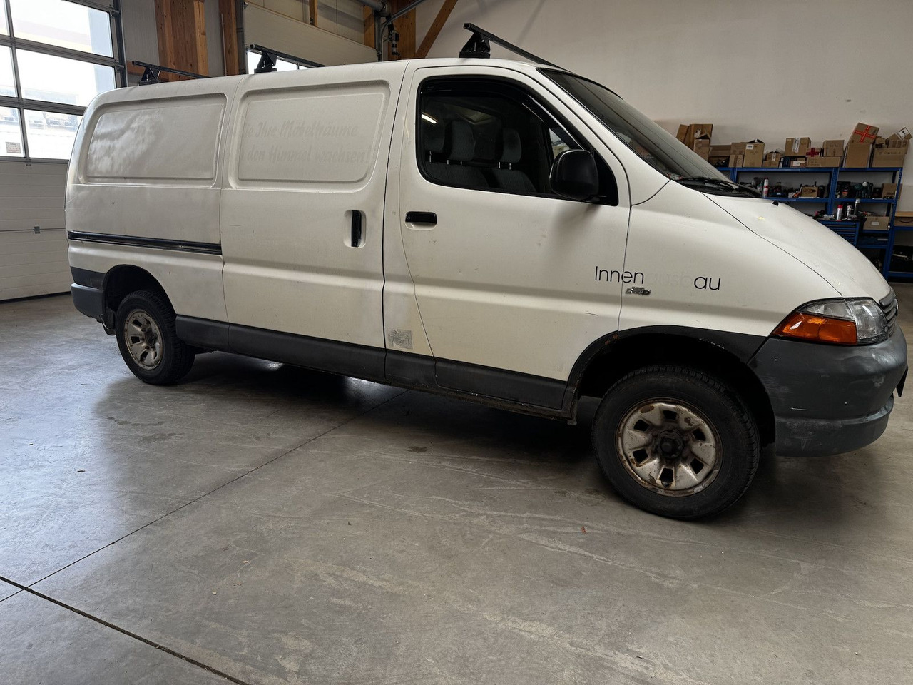 Toyota Hiace 2.5TD D4-D Kasten lang 4WD 4x4 - Coche familiar: foto 1 Toyota Hiace 2.5TD D4-D Kasten lang 4WD 4x4 - Coche familiar: foto 1