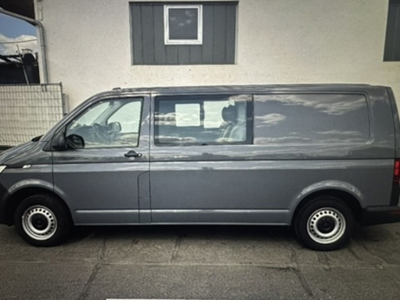 Volkswagen T6.1 Kasten LKW lang 6-Sitzer 2.0 TDI 4Motion - Furgoneta pequeña, Furgoneta combi: foto 5 Volkswagen T6.1 Kasten LKW lang 6-Sitzer 2.0 TDI 4Motion - Furgoneta pequeña, Furgoneta combi: foto 5