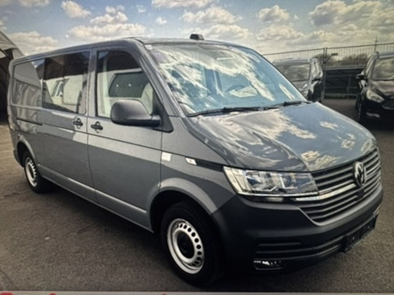 Volkswagen T6.1 Kasten LKW lang 6-Sitzer 2.0 TDI 4Motion - Furgoneta pequeña, Furgoneta combi: foto 1 Volkswagen T6.1 Kasten LKW lang 6-Sitzer 2.0 TDI 4Motion - Furgoneta pequeña, Furgoneta combi: foto 1