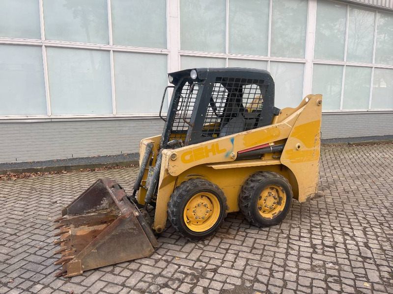 Gehl 3840 E 2015 - Minicargadora: foto 2 Gehl 3840 E 2015 - Minicargadora: foto 2