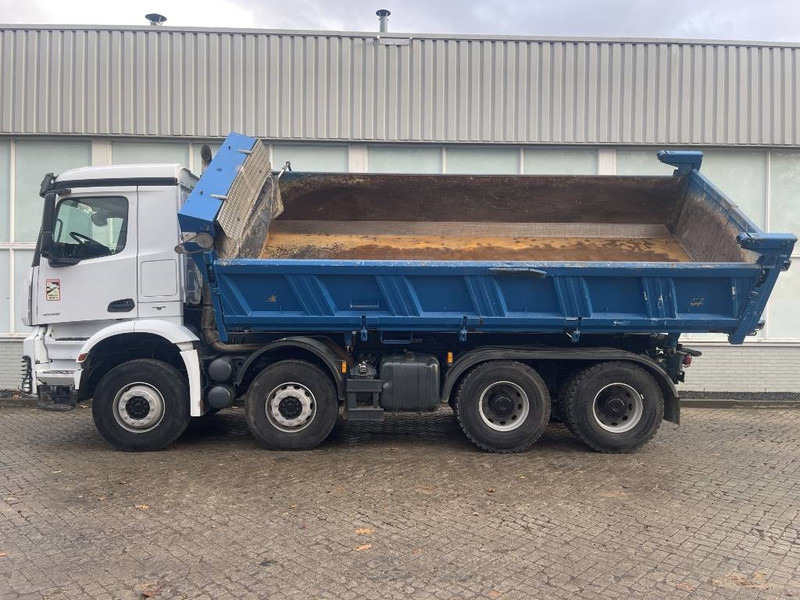 Mercedes-Benz Arocs 4145 8x4 2016 Euro 6 - Volquete camión: foto 3 Mercedes-Benz Arocs 4145 8x4 2016 Euro 6 - Volquete camión: foto 3