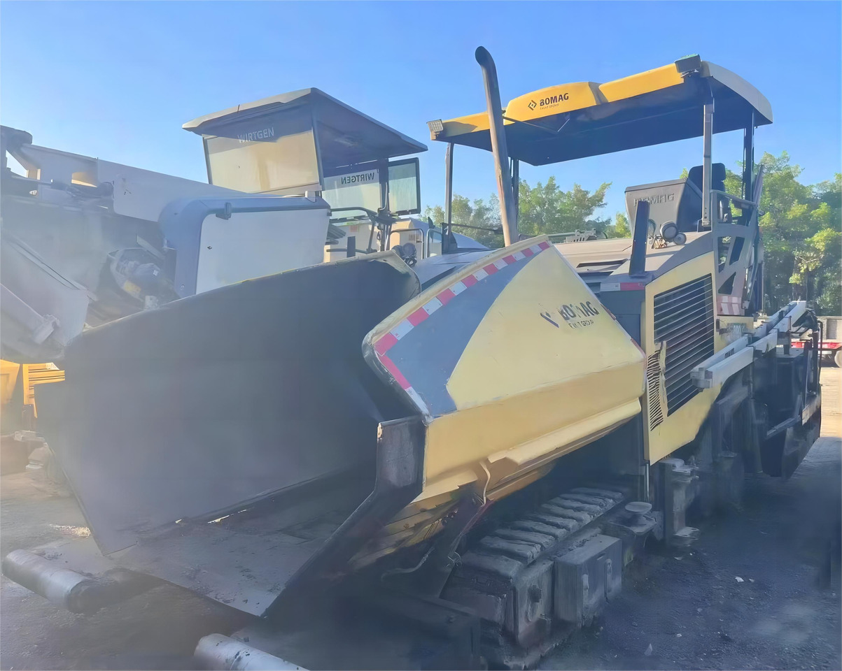 BOMAG BF800C Asphalt Paver Machine Used Asphalt Paver - Pavimentadora de asfalto: foto 3 BOMAG BF800C Asphalt Paver Machine Used Asphalt Paver - Pavimentadora de asfalto: foto 3