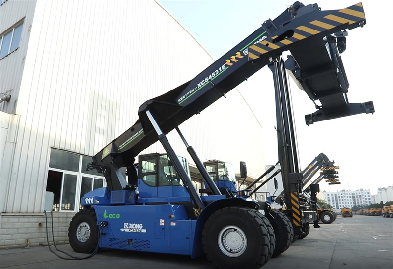 XCMG Official 45 Tons Pure Electric Container Reach Stacker XCS4531E Reach Stacker Crane Forklift - Reach stacker: foto 2 XCMG Official 45 Tons Pure Electric Container Reach Stacker XCS4531E Reach Stacker Crane Forklift - Reach stacker: foto 2