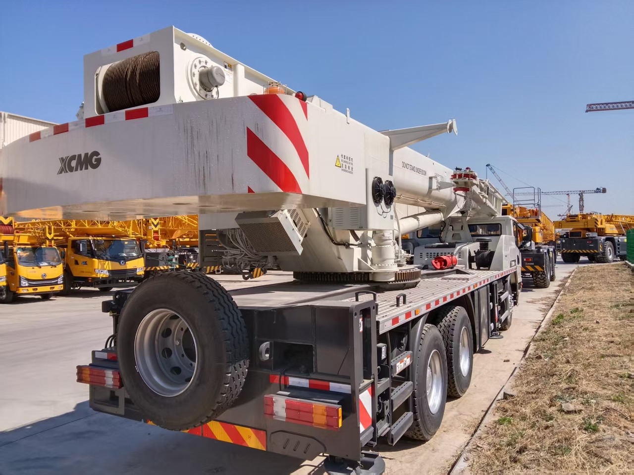 XCMG Official Construction Mini Mobile Crane QY30_TW 30 ton Used Small Hydraulic Crane Price - Autogrúa: foto 2 XCMG Official Construction Mini Mobile Crane QY30_TW 30 ton Used Small Hydraulic Crane Price - Autogrúa: foto 2