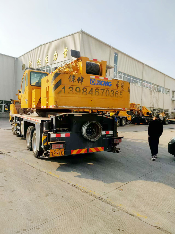XCMG Official Used Pickup Truck Crane QY50K5D_1 50 Ton Mobile Crane With High Quality - Autogrúa: foto 3 XCMG Official Used Pickup Truck Crane QY50K5D_1 50 Ton Mobile Crane With High Quality - Autogrúa: foto 3