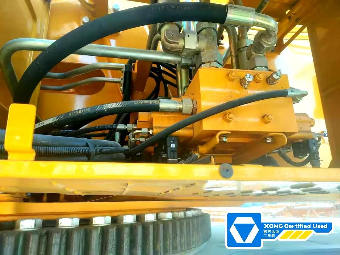 XCMG QY180K5C hydraulic telescopic boom diesel lift crane truck - Autogrúa: foto 3 XCMG QY180K5C hydraulic telescopic boom diesel lift crane truck - Autogrúa: foto 3