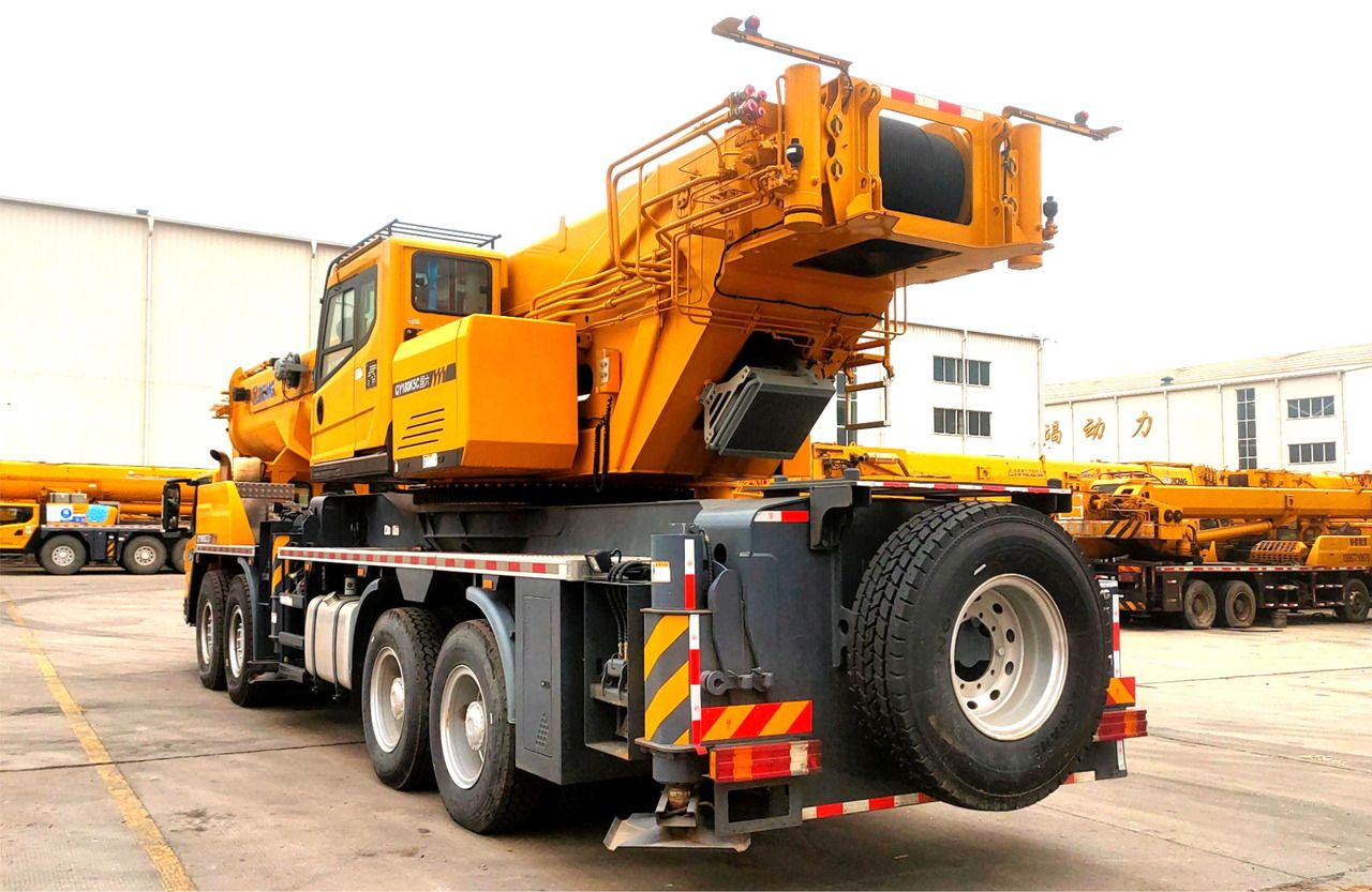 XCMG QY180K5C hydraulic telescopic boom diesel lift crane truck - Autogrúa: foto 4 XCMG QY180K5C hydraulic telescopic boom diesel lift crane truck - Autogrúa: foto 4