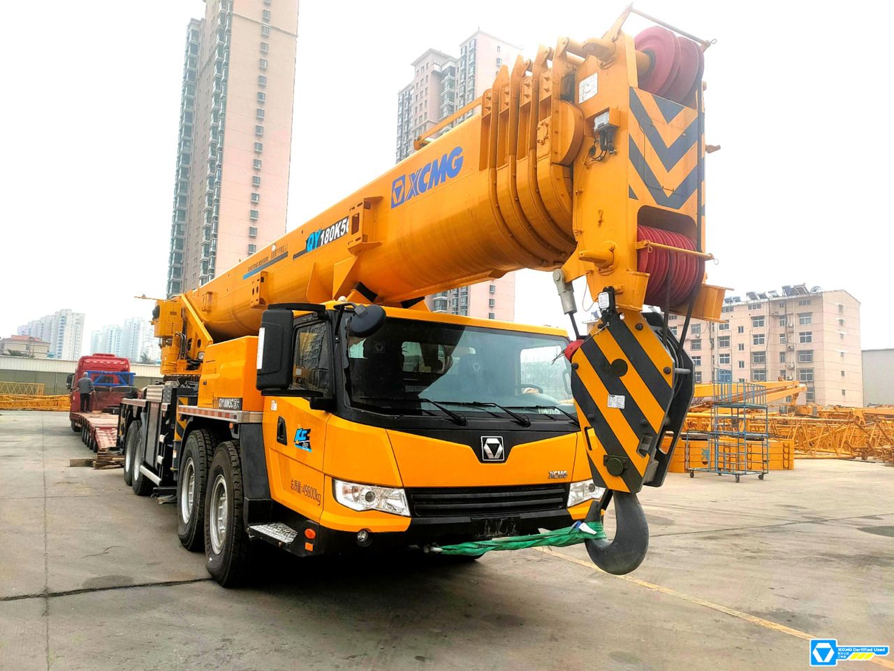 XCMG QY180K5C mobile diesel lift crane price - Autogrúa: foto 2 XCMG QY180K5C mobile diesel lift crane price - Autogrúa: foto 2
