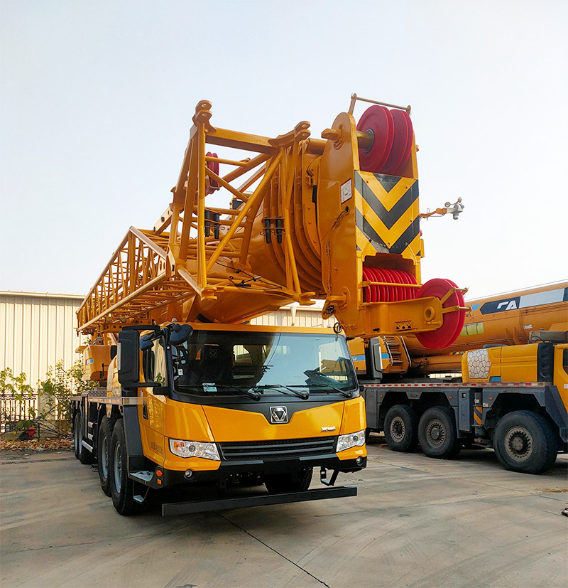 XCMG XCT100L7-I 100ton used pickup mobile hoist crane price - Autogrúa: foto 5 XCMG XCT100L7-I 100ton used pickup mobile hoist crane price - Autogrúa: foto 5