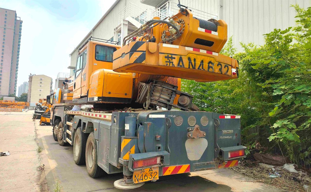 XCMG XCT55L5 55ton used 5-section truck crane price - Autogrúa: foto 4 XCMG XCT55L5 55ton used 5-section truck crane price - Autogrúa: foto 4