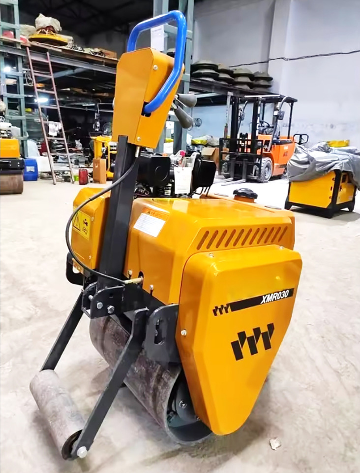 XCMG XMR040 small hand light hydraulic road roller for sale - Mini compactadora: foto 4 XCMG XMR040 small hand light hydraulic road roller for sale - Mini compactadora: foto 4