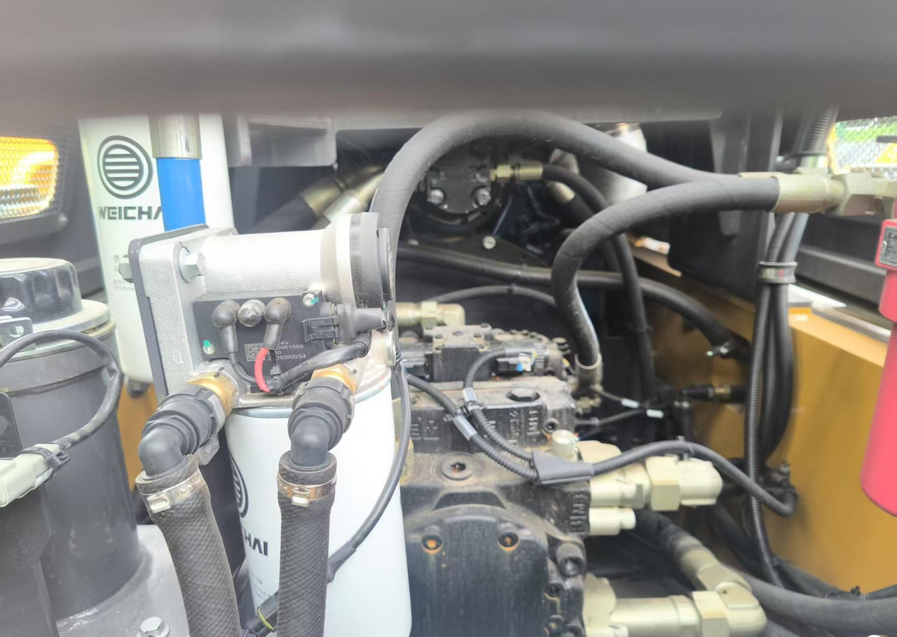 XCMG used XS365IV 36 Ton Vibratory Roller Compacator single drum price - Apisonadora de asfalto: foto 3 XCMG used XS365IV 36 Ton Vibratory Roller Compacator single drum price - Apisonadora de asfalto: foto 3