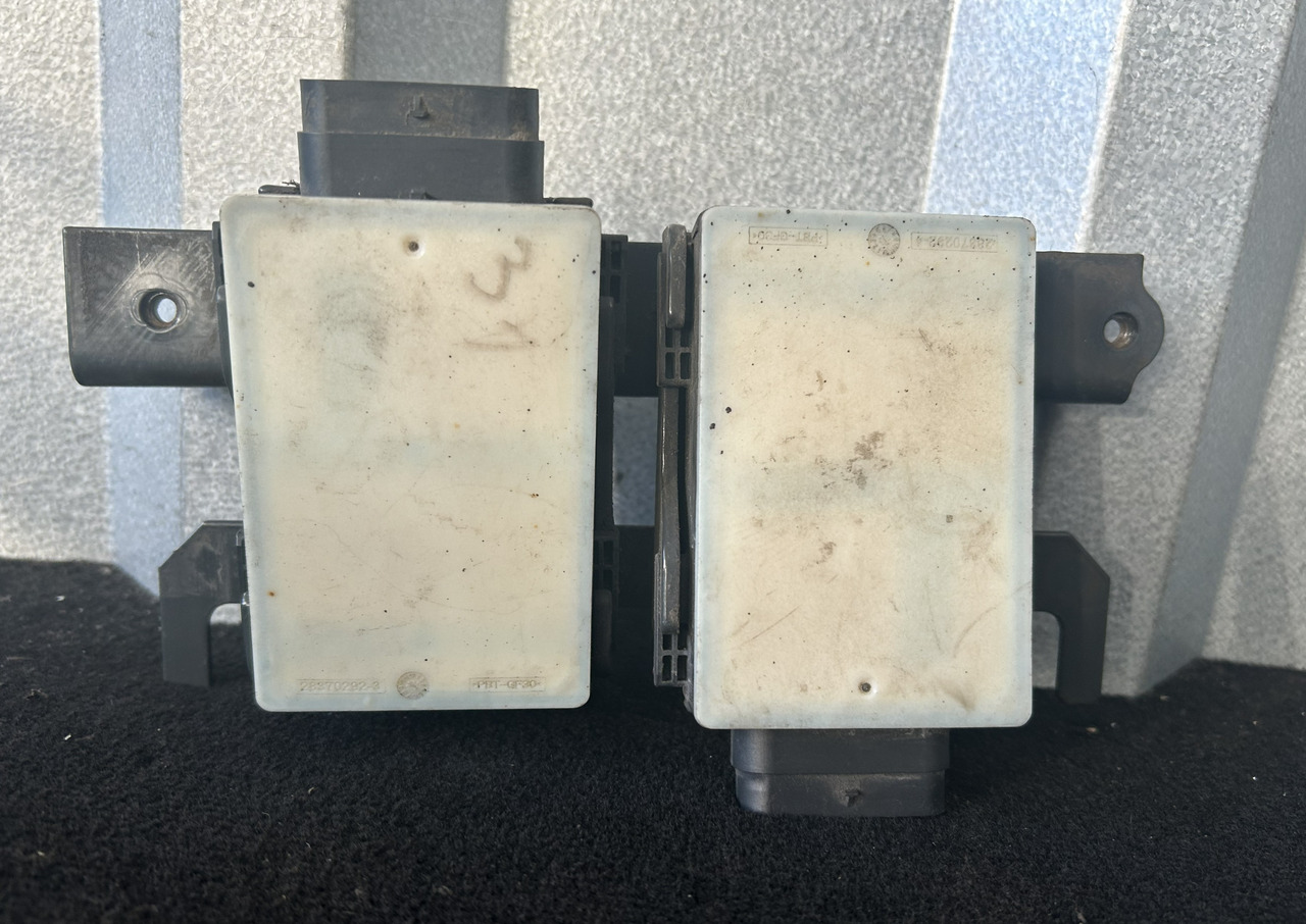 ACTROS MP4 RBZ RADAR CONTROL MODULE - Unidad de control: foto 1 ACTROS MP4 RBZ RADAR CONTROL MODULE - Unidad de control: foto 1