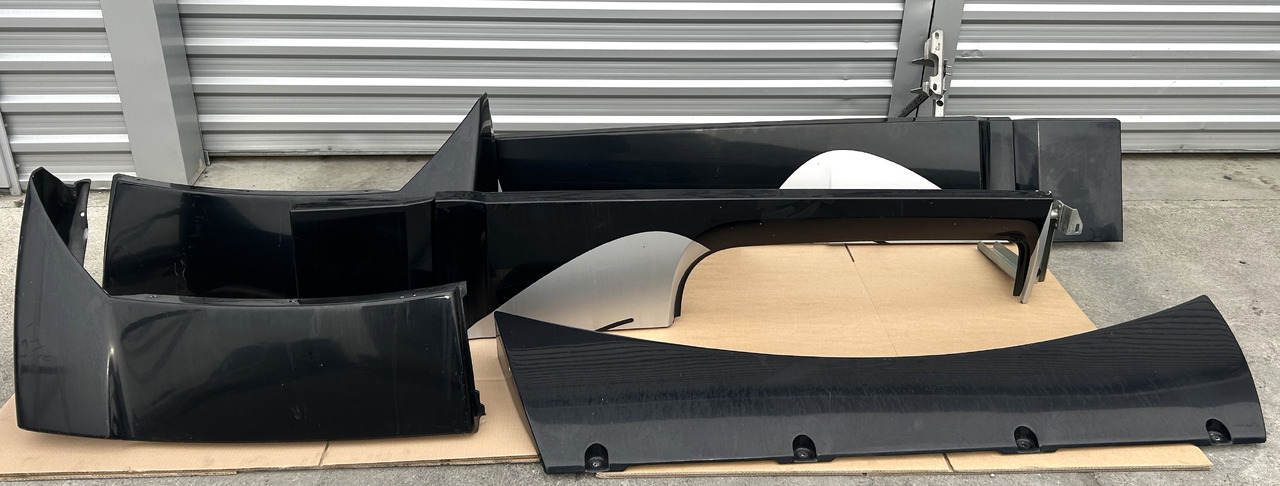 DAF A SET OF DAF XF 106 SPOILER - Pieza universal: foto 1 DAF A SET OF DAF XF 106 SPOILER - Pieza universal: foto 1