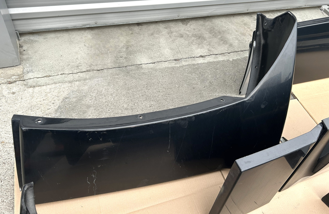 DAF A SET OF DAF XF 106 SPOILER - Pieza universal: foto 4 DAF A SET OF DAF XF 106 SPOILER - Pieza universal: foto 4