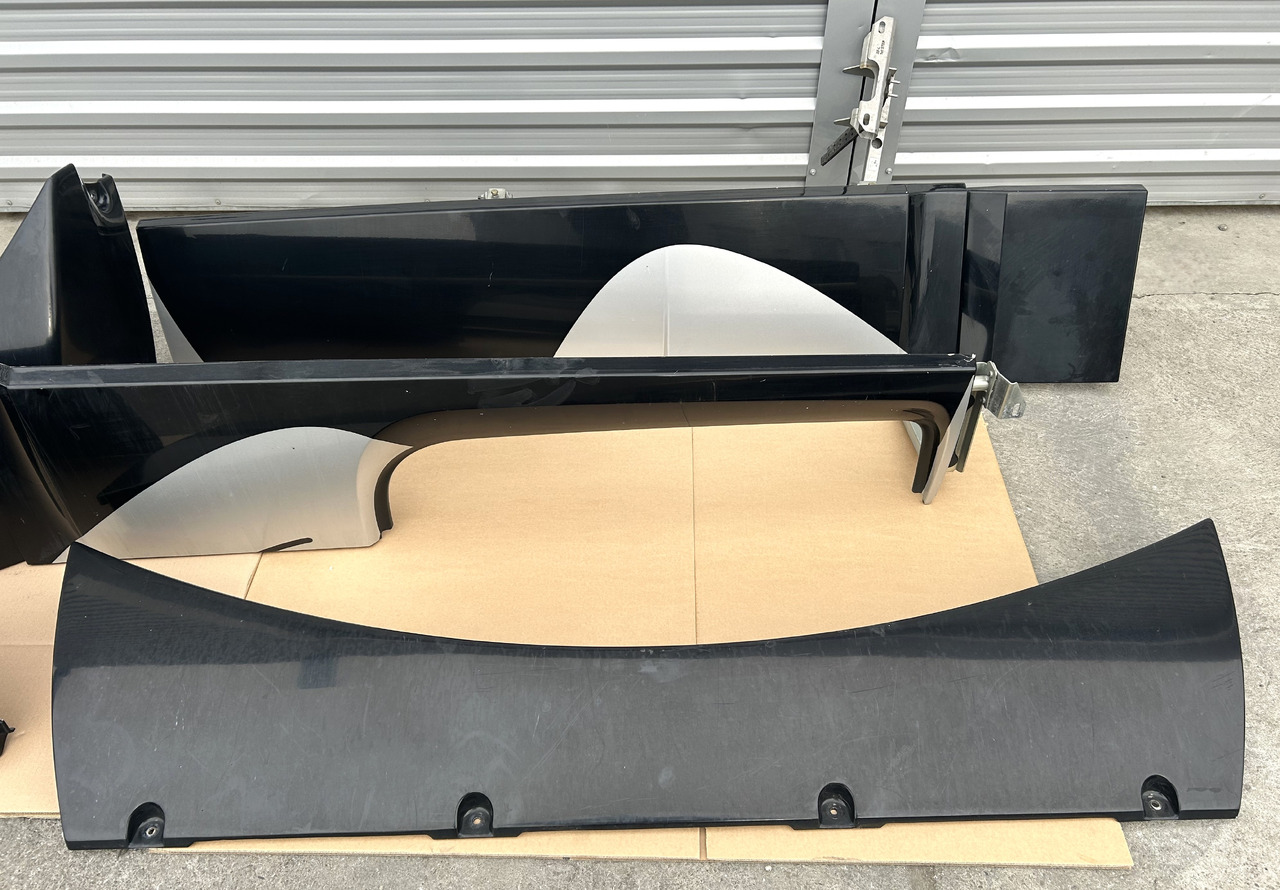 DAF A SET OF DAF XF 106 SPOILER - Pieza universal: foto 5 DAF A SET OF DAF XF 106 SPOILER - Pieza universal: foto 5