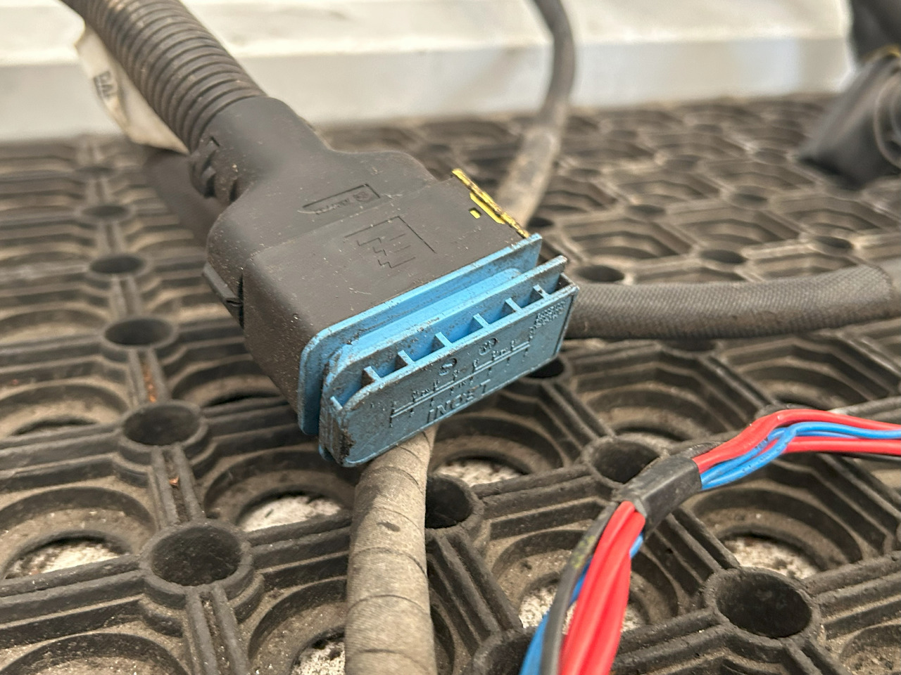 DAF CF EURO 6 CATALYTIC CONVERTER WIRING HARNESS - Silenciador/ Sistema de escape: foto 3 DAF CF EURO 6 CATALYTIC CONVERTER WIRING HARNESS - Silenciador/ Sistema de escape: foto 3