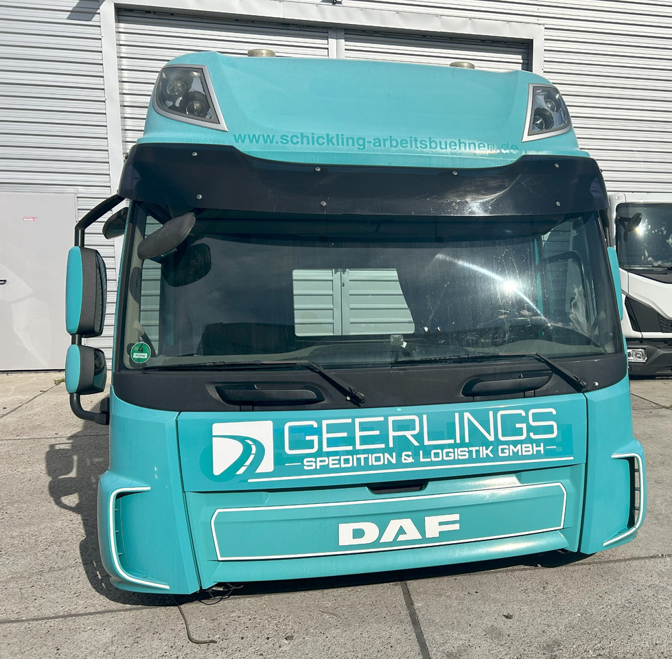 DAF CF EURO 6 SPACE CAB - Cabina: foto 2 DAF CF EURO 6 SPACE CAB - Cabina: foto 2