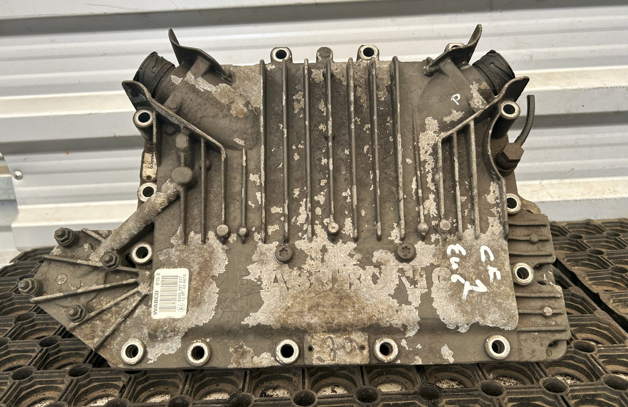 DAF CF EURO 6 ZF ASTRONIC MODULATOR SELECTOR - Unidad de control para Camión: foto 1 DAF CF EURO 6 ZF ASTRONIC MODULATOR SELECTOR - Unidad de control para Camión: foto 1