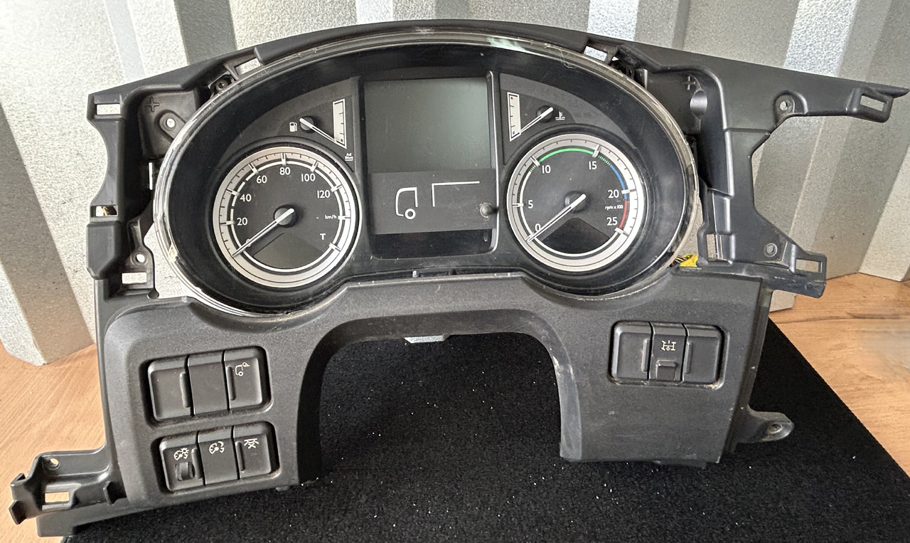 DAF COUNTER CLOCK + HARNESS + CONSOLE DAF XF 106 1980452 + 1900912 + 1951834 - Salpicadero: foto 1 DAF COUNTER CLOCK + HARNESS + CONSOLE DAF XF 106 1980452 + 1900912 + 1951834 - Salpicadero: foto 1