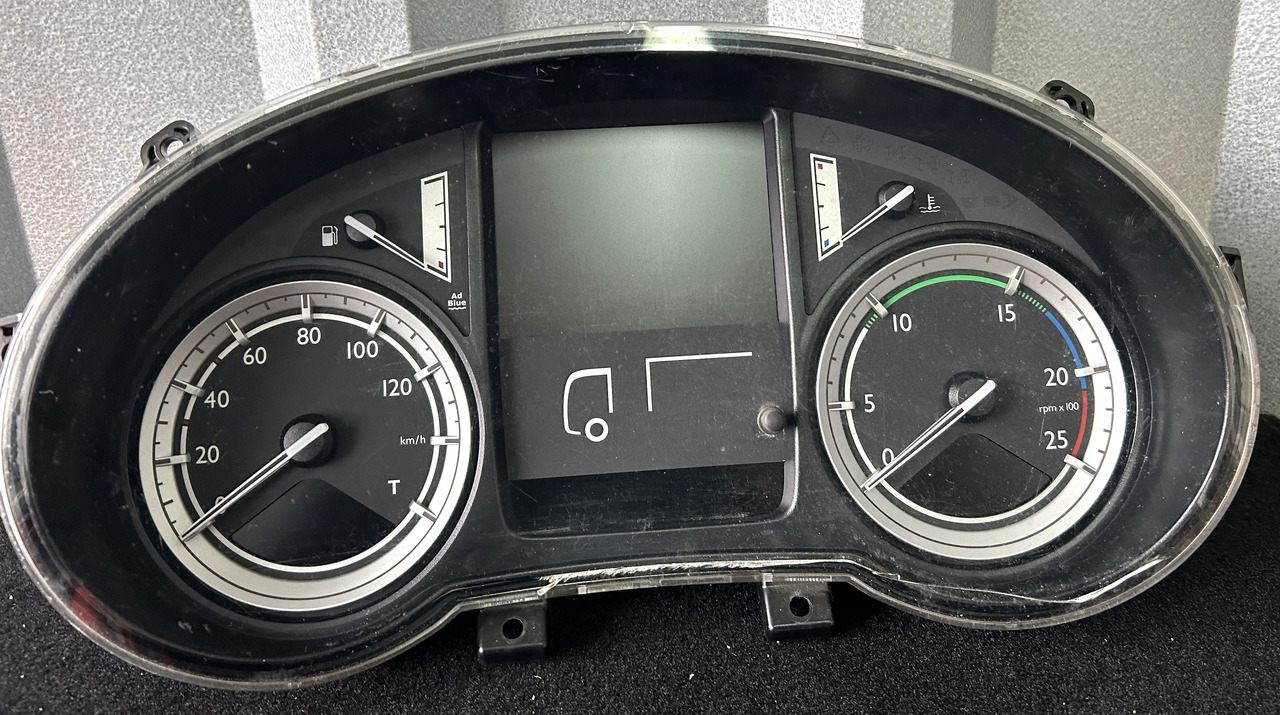 DAF DAF XF 106 CLOCK COUNTER 1958084 - Salpicadero: foto 1 DAF DAF XF 106 CLOCK COUNTER 1958084 - Salpicadero: foto 1