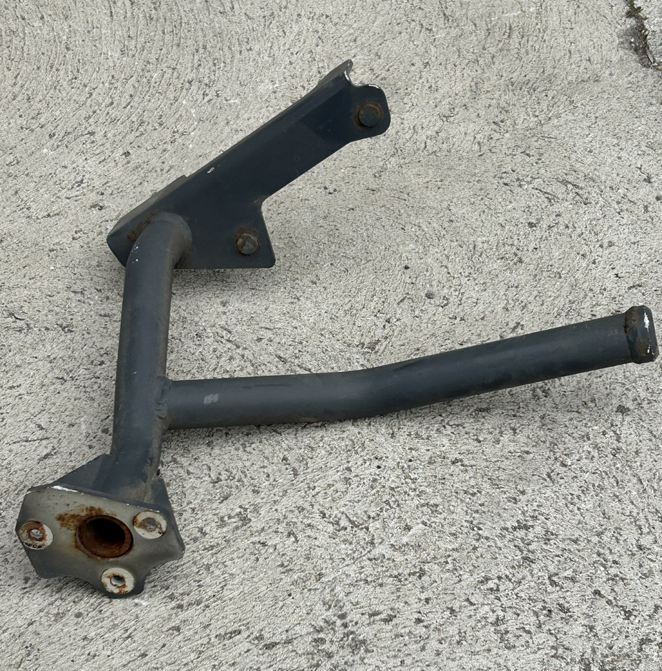 DAF XF 106 480 AIR FILTER HOUSING SUPPORT - Aerodinámica/ Spoiler: foto 3 DAF XF 106 480 AIR FILTER HOUSING SUPPORT - Aerodinámica/ Spoiler: foto 3