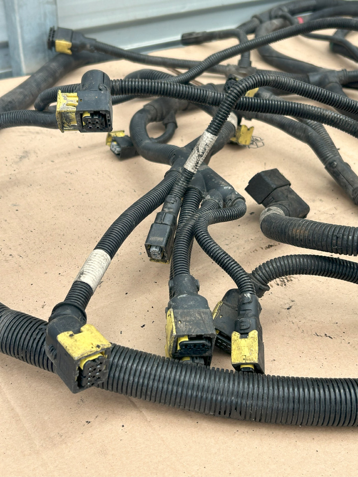 DAF XF 106 CHASSIS MAIN ELECTRICAL HARNESS - Cables/ Alambres: foto 2 DAF XF 106 CHASSIS MAIN ELECTRICAL HARNESS - Cables/ Alambres: foto 2