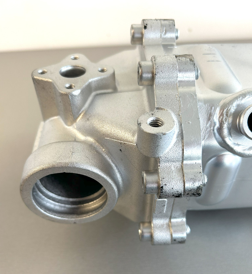 MAN TGX EGR COOLER AND EXHAUST GAS RECIRCULATION REMANUFACTURED - Silenciador/ Sistema de escape para Camión: foto 5 MAN TGX EGR COOLER AND EXHAUST GAS RECIRCULATION REMANUFACTURED - Silenciador/ Sistema de escape para Camión: foto 5