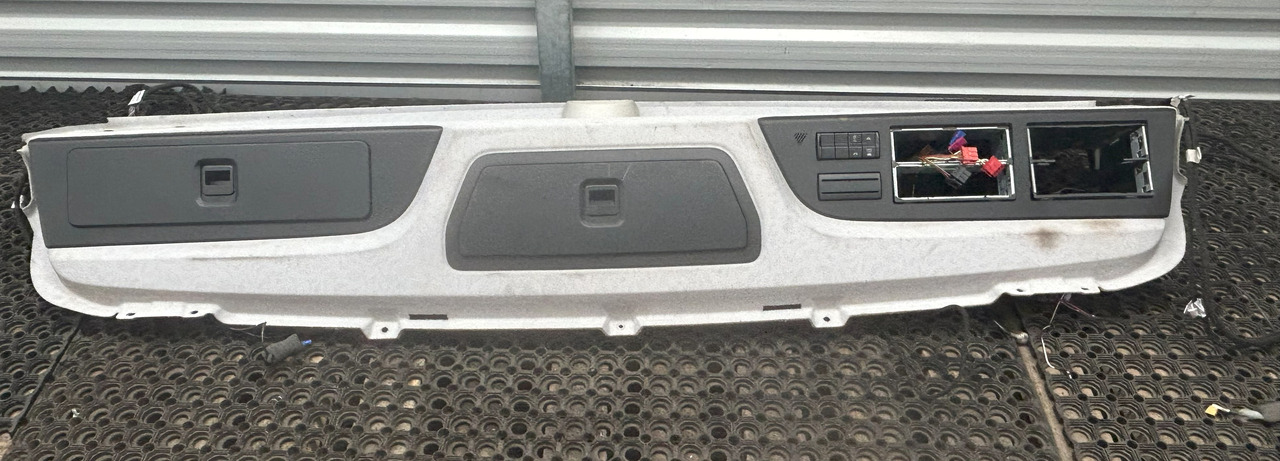 MERCEDES-BENZ UPPER COCKPIT STORAGE COMPARTMENTS SHELVES SHELF STORAGE COMPARTMENT L StreamSpace, 2.30 m - Cabina e interior: foto 1 MERCEDES-BENZ UPPER COCKPIT STORAGE COMPARTMENTS SHELVES SHELF STORAGE COMPARTMENT L StreamSpace, 2.30 m - Cabina e interior: foto 1