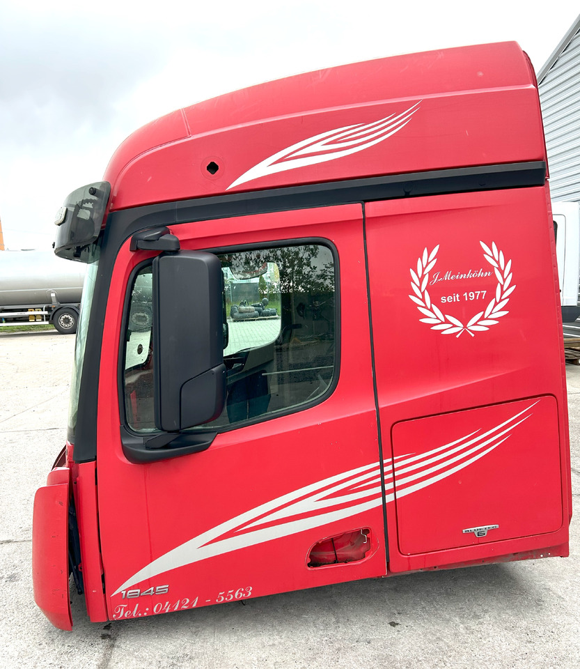 Mercedes Actros MP4 L StreamSpace 2,50 - Cabina: foto 4 Mercedes Actros MP4 L StreamSpace 2,50 - Cabina: foto 4