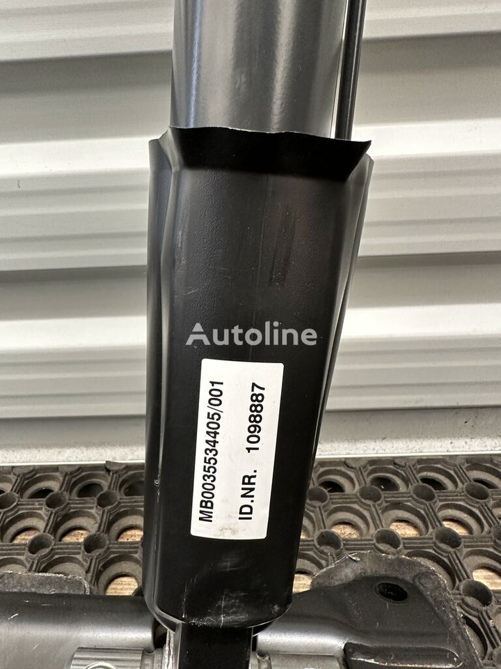 SIŁOWNIK PODNOSZENIA KABINY MB0035534405 ACTROS ATEGO MP4 Mercedes-Benz MB0035534405 truck - Cilindro hidráulico para Camión: foto 2 SIŁOWNIK PODNOSZENIA KABINY MB0035534405 ACTROS ATEGO MP4 Mercedes-Benz MB0035534405 truck - Cilindro hidráulico para Camión: foto 2