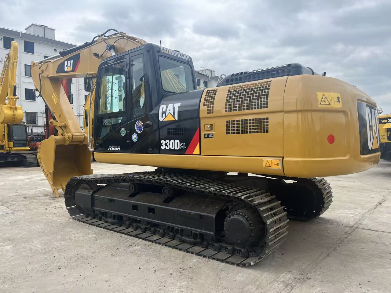 CATERPILLAR 30Ton Second Hand Used Excavator CAT 330D2L Crawler Excavator for Sale - Excavadora de cadenas: foto 1 CATERPILLAR 30Ton Second Hand Used Excavator CAT 330D2L Crawler Excavator for Sale - Excavadora de cadenas: foto 1