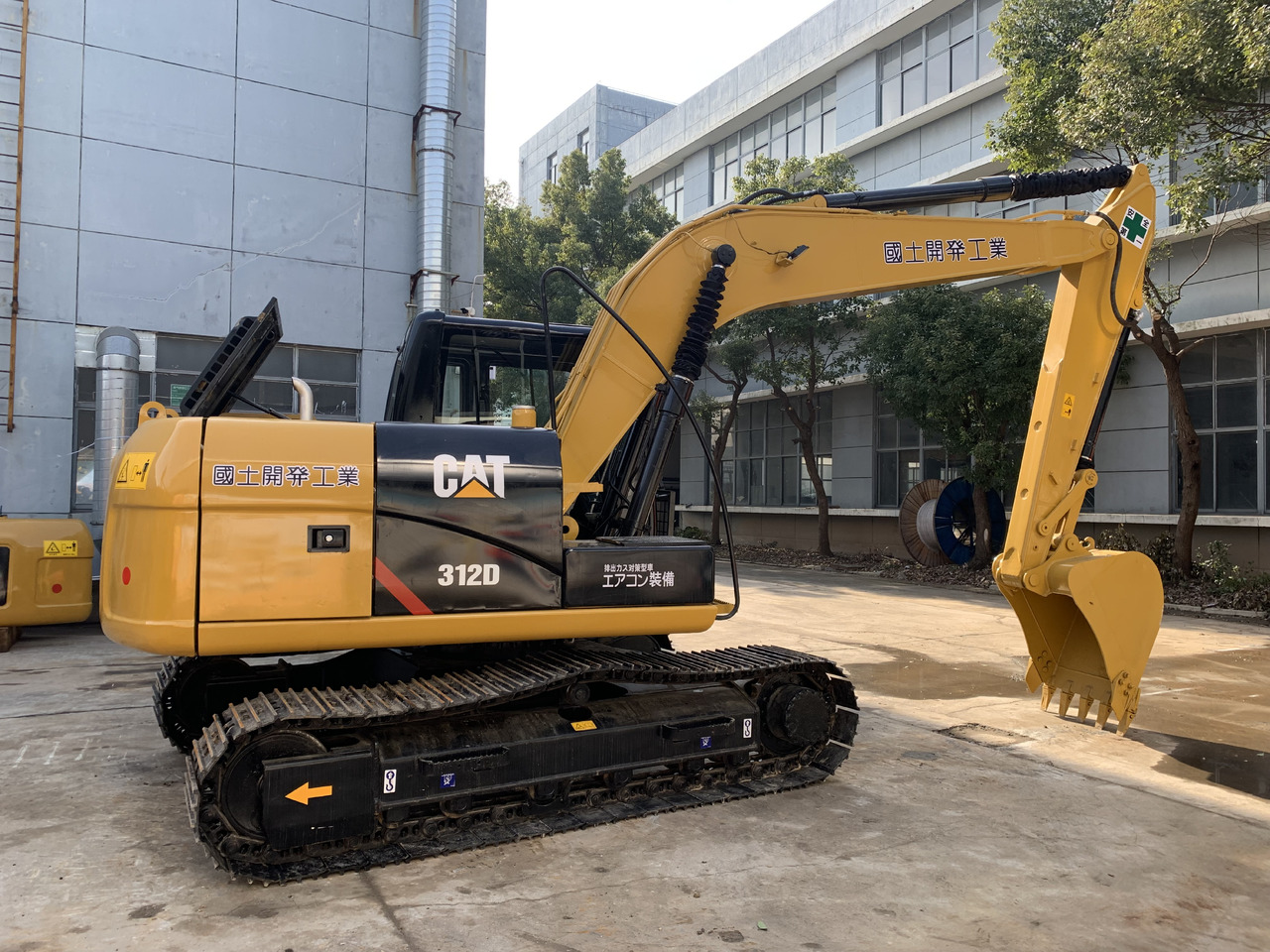 Caterpillar 12 ton Excavator Used Condition CAT 312D Good Price - Excavadora de cadenas: foto 1 Caterpillar 12 ton Excavator Used Condition CAT 312D Good Price - Excavadora de cadenas: foto 1