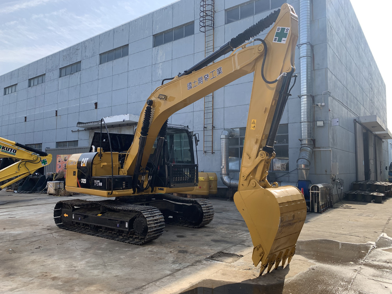 Caterpillar 12 ton Excavator Used Condition CAT 312D Good Price - Excavadora de cadenas: foto 4 Caterpillar 12 ton Excavator Used Condition CAT 312D Good Price - Excavadora de cadenas: foto 4