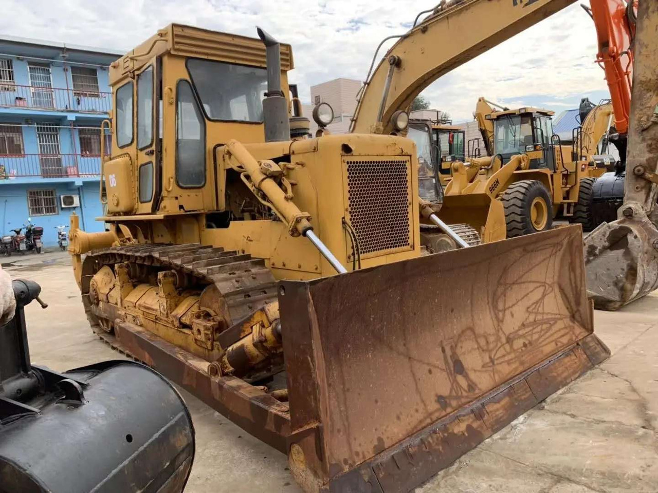 Caterpillar Farming Machine Secondhand CAT D6D Bulldozer - Bulldozer: foto 4 Caterpillar Farming Machine Secondhand CAT D6D Bulldozer - Bulldozer: foto 4