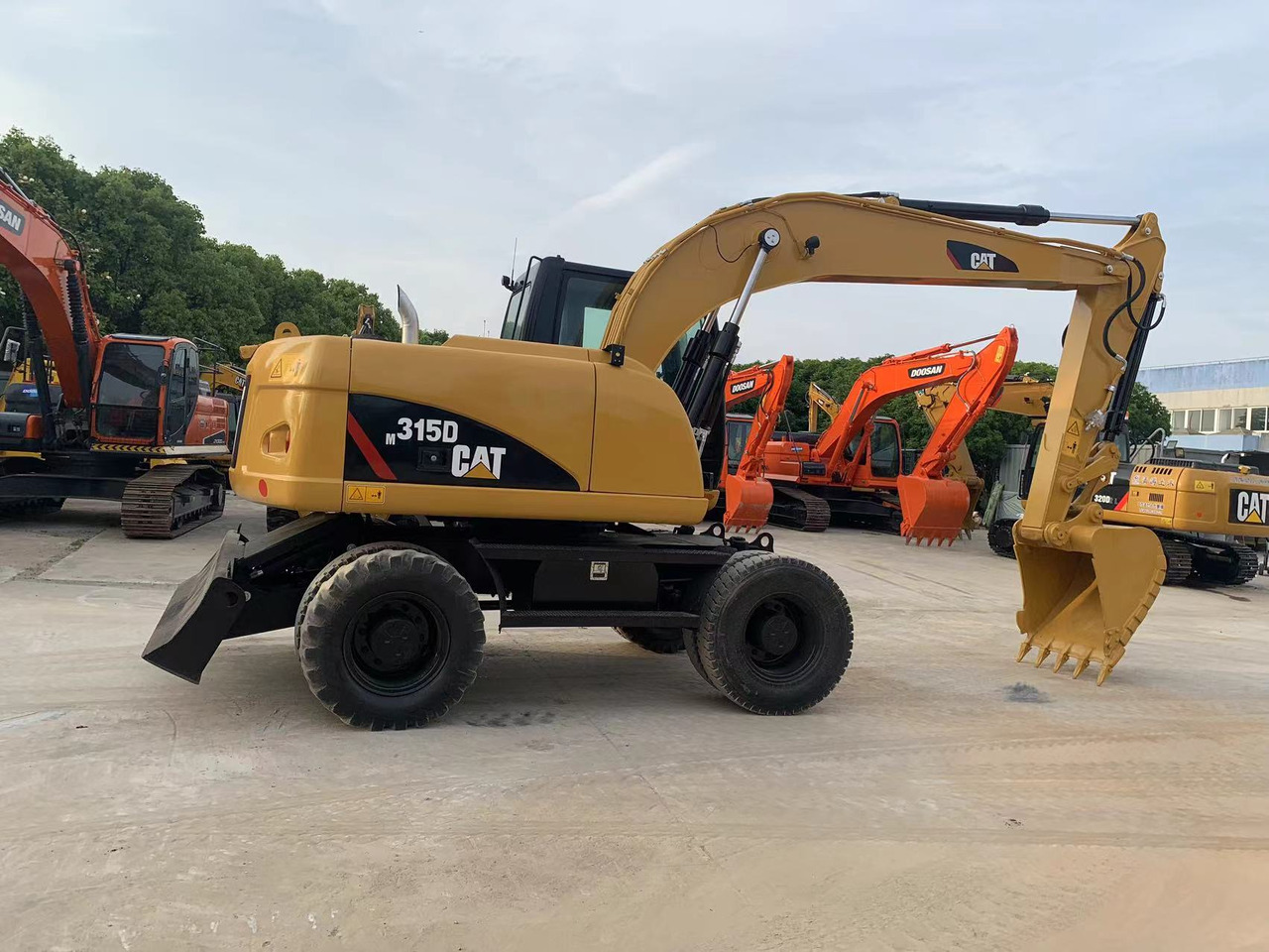 Caterpillar M315D Wheel Excavator Moving by Tires - Excavadora de ruedas: foto 3 Caterpillar M315D Wheel Excavator Moving by Tires - Excavadora de ruedas: foto 3