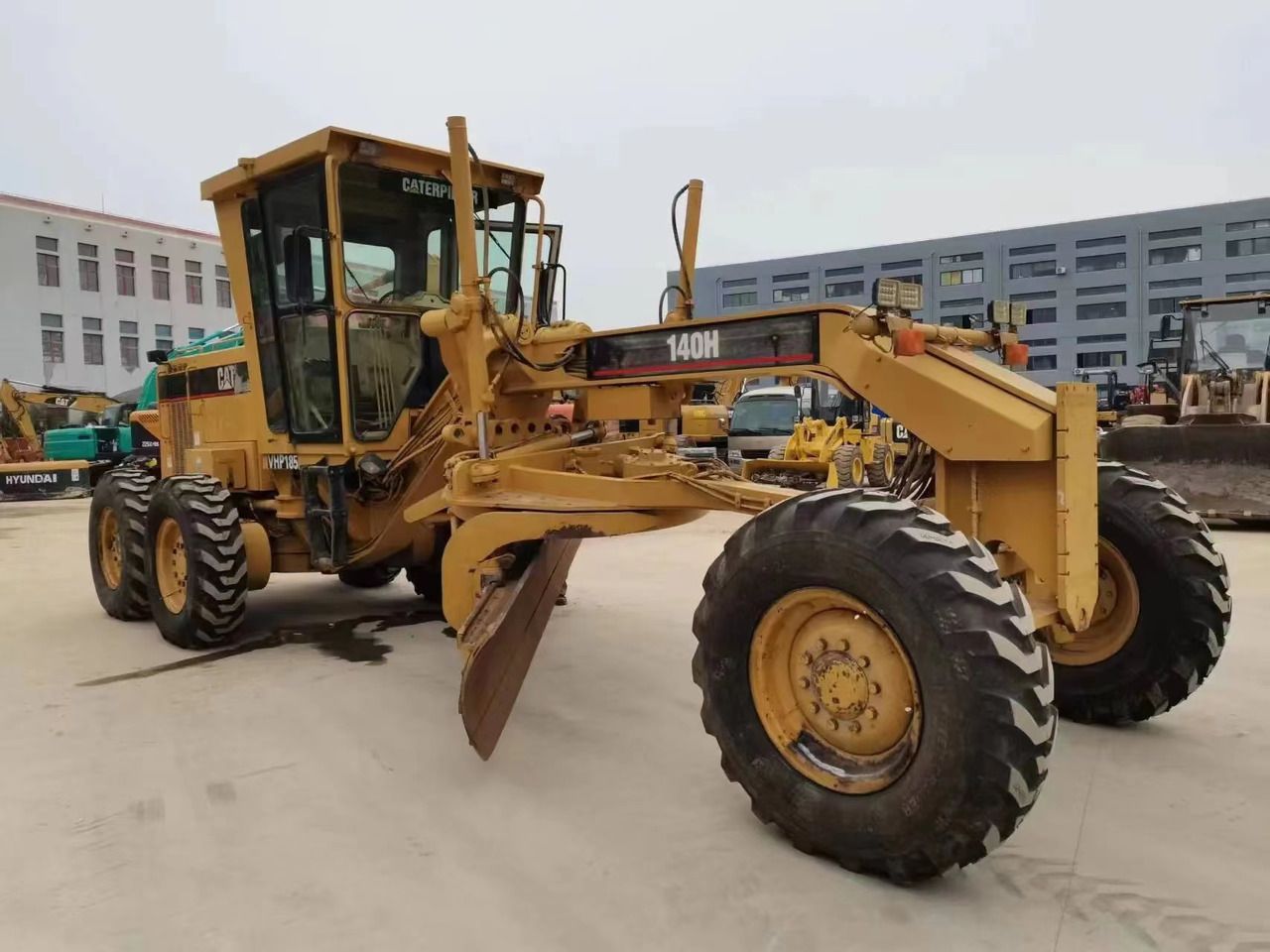 Caterpillar Original Color Motor Grader Used CAT 140H - Grader: foto 2 Caterpillar Original Color Motor Grader Used CAT 140H - Grader: foto 2