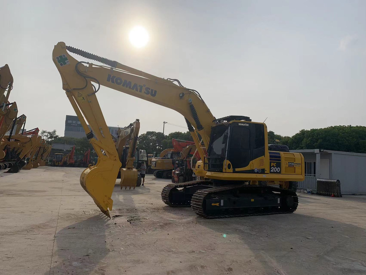 Komatsu 20 ton Excavator PC200-7, PC200-8 with Hydraulic Hammer - Excavadora de cadenas: foto 3 Komatsu 20 ton Excavator PC200-7, PC200-8 with Hydraulic Hammer - Excavadora de cadenas: foto 3
