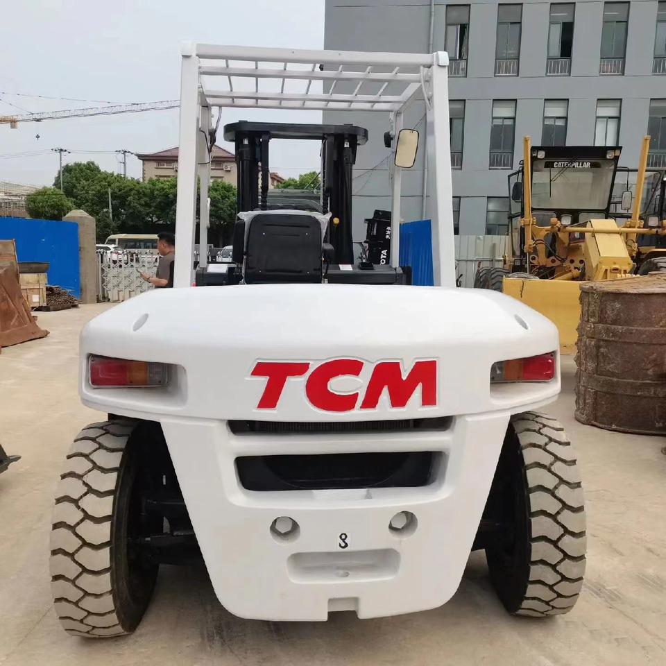 TCM 6 ton Diesel Forklift FD60 with Fork Positioner - Carretilla elevadora diésel: foto 2 TCM 6 ton Diesel Forklift FD60 with Fork Positioner - Carretilla elevadora diésel: foto 2