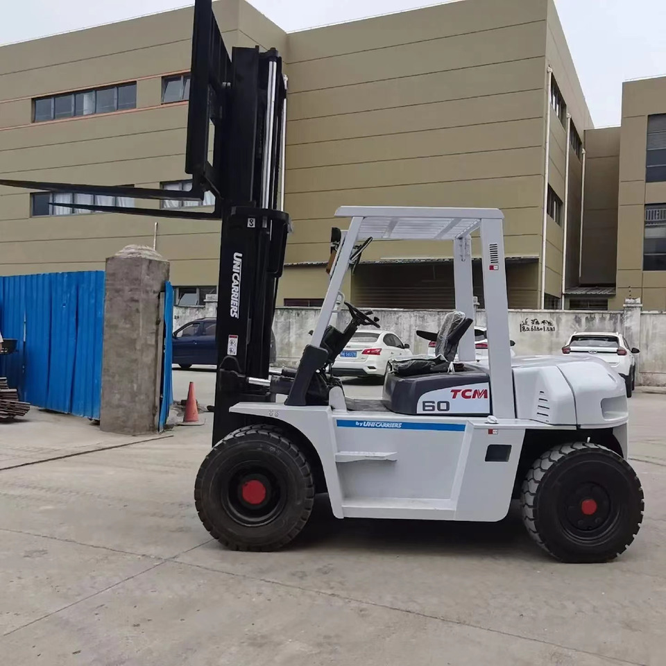 TCM 6 ton Diesel Forklift FD60 with Fork Positioner - Carretilla elevadora diésel: foto 1 TCM 6 ton Diesel Forklift FD60 with Fork Positioner - Carretilla elevadora diésel: foto 1