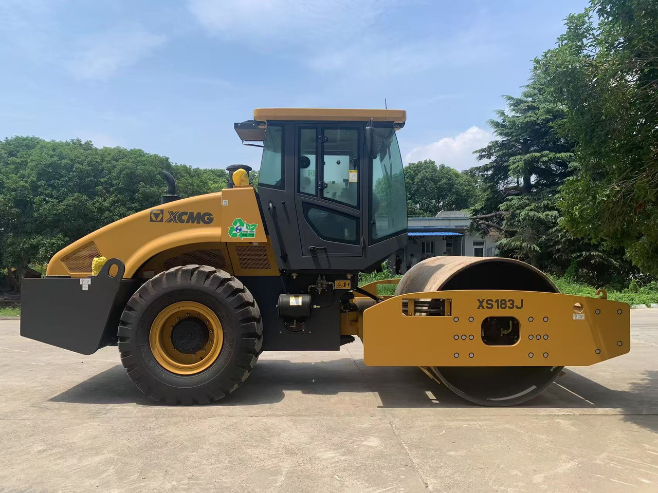 XCMG Vibratory Road roller XS183J Brand New Condition - Apisonadora de asfalto: foto 1 XCMG Vibratory Road roller XS183J Brand New Condition - Apisonadora de asfalto: foto 1