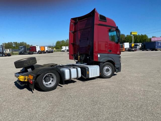 Mercedes-Benz Actros 1845 LS nRL - Cabeza tractora: foto 4 Mercedes-Benz Actros 1845 LS nRL - Cabeza tractora: foto 4