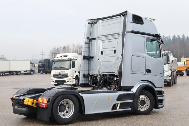 Mercedes-Benz Actros 1853LS - Cabeza tractora: foto 4 Mercedes-Benz Actros 1853LS - Cabeza tractora: foto 4