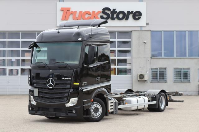 Mercedes-Benz Actros 1842 L nR - Portacontenedore/ Intercambiable camión: foto 1 Mercedes-Benz Actros 1842 L nR - Portacontenedore/ Intercambiable camión: foto 1