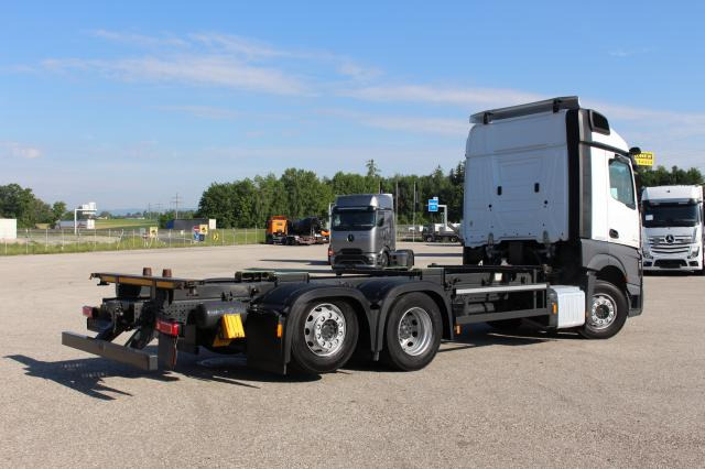 Mercedes-Benz Actros 2545 - Portacontenedore/ Intercambiable camión: foto 3 Mercedes-Benz Actros 2545 - Portacontenedore/ Intercambiable camión: foto 3