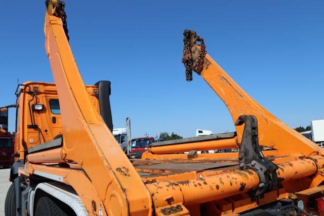 Mercedes-Benz Arocs 3353K ABSETZER - Portacontenedor de cadenas camión: foto 5 Mercedes-Benz Arocs 3353K ABSETZER - Portacontenedor de cadenas camión: foto 5